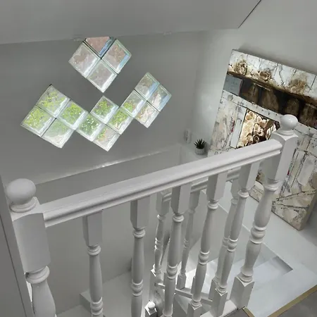 公寓 Centre Type Duplex *