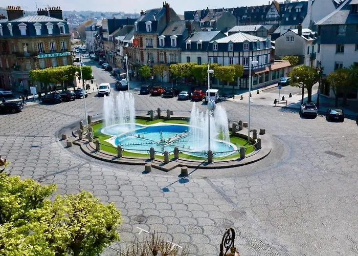 Centre Type Duplex 公寓 *